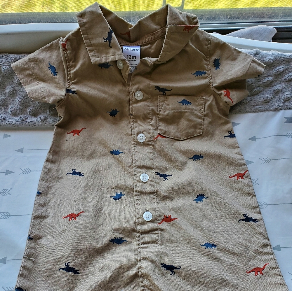 NWOT Carter's baby boy dinosaur romper